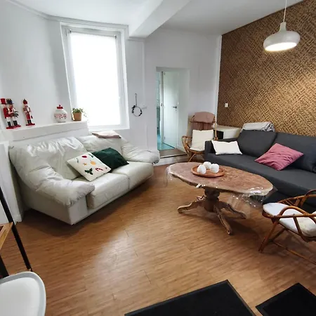 La Petite Tourelle Ruelle De La Fontaine