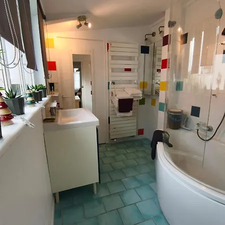 La Petite Tourelle Ruelle De La Fontaine Peronne (Somme)