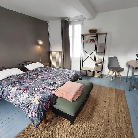 Holiday home La Petite Tourelle Ruelle De La Fontaine *