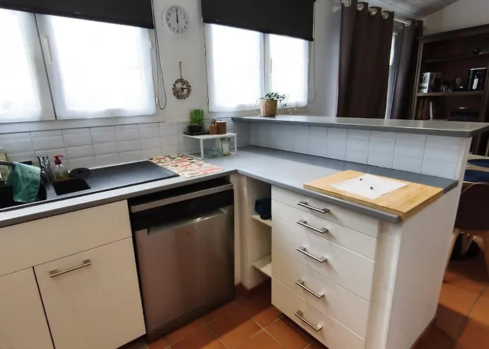 La Petite Tourelle Ruelle De La Fontaine Peronne (Somme)